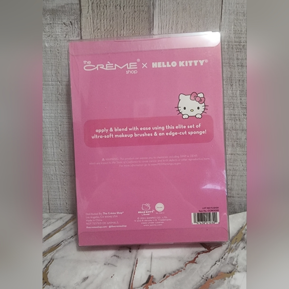 🌷Limited Edition🌷The Crème Shop x Hello Kitty Pink Makeup Brush & Sponge Set🌷 - Picture 2 of 3
